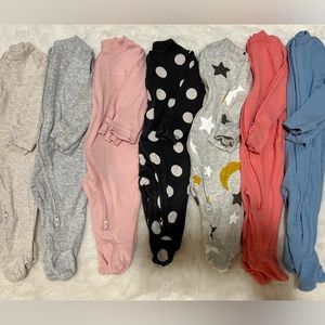 Old Navy 0-3 month Unisex Sleep & Play Footed One-Piece bundle. Used - like new